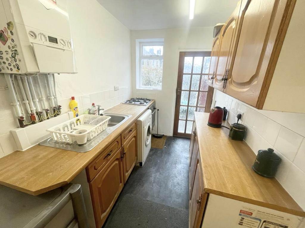 Wellington Avenue, Montpelier, Bristol 4 bed terraced house £2,460