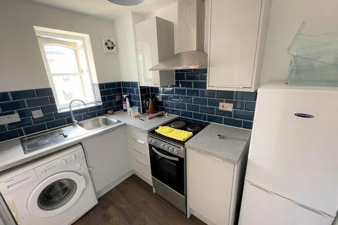 1 bedroom flat to rent - Cherry Blossom Close, London N13