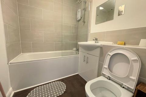 1 bedroom flat to rent - Cherry Blossom Close, London N13