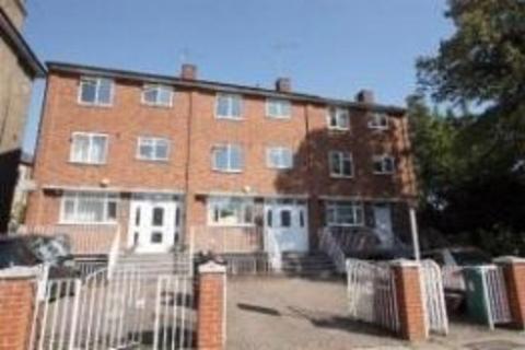 4 bedroom terraced house to rent - Harley Road, London