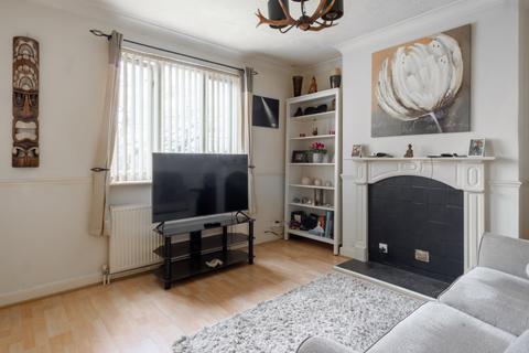 1 bedroom flat for sale, Meadow Court, Winton