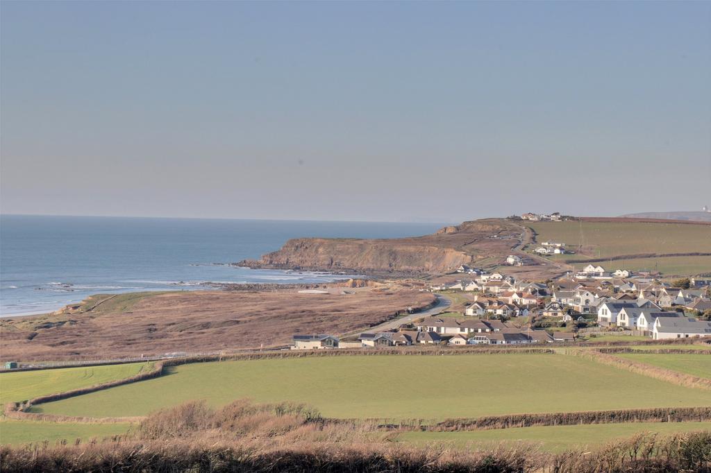 Widemouth Bay Holiday Village, Widemouth Bay, Bude, Cornwall, EX23 2