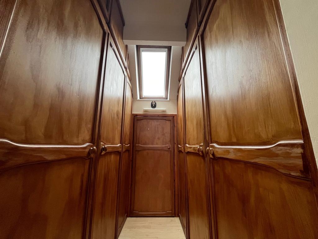 Walk-In Dressing Room