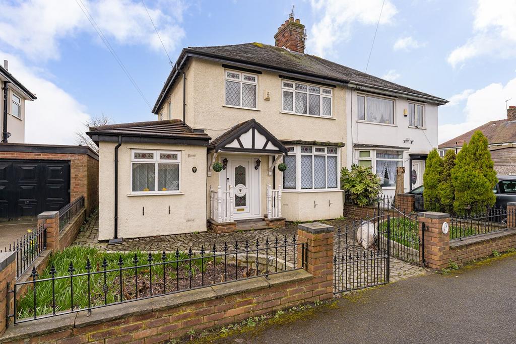 Birch Avenue, Winwick, Warrington, WA2 3 bed semidetached house for