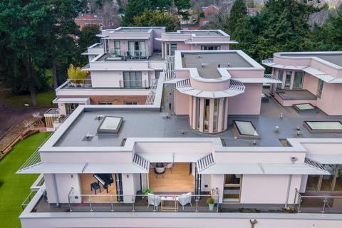 3 bedroom penthouse for sale - High Firs, Radlett
