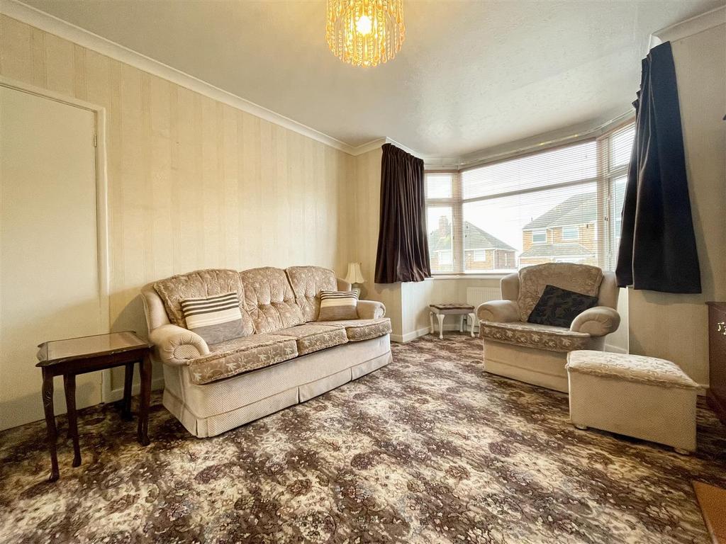 Raddens Road, Halesowen 3 bed semidetached house for sale £375,000