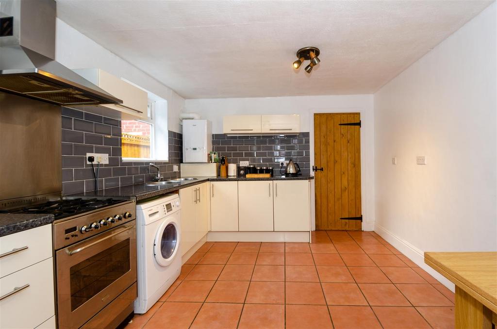 62 Wilden Lane - internals-6.JPG