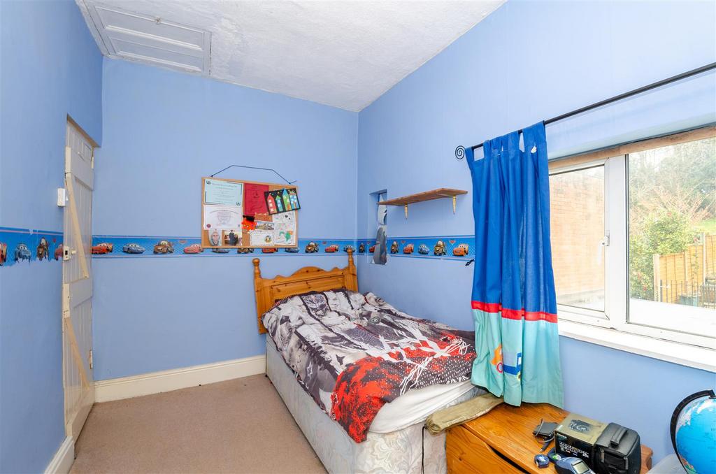 62 Wilden Lane - internals-2.JPG