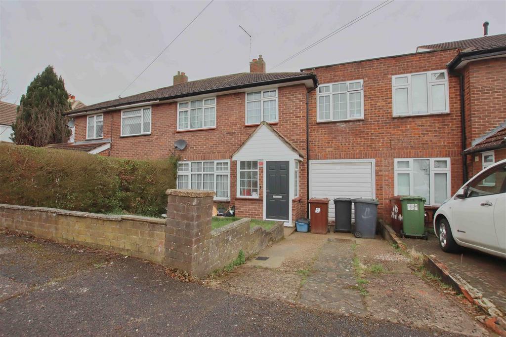 Mildred Avenue, Borehamwood 4 bed semidetached house £800,000