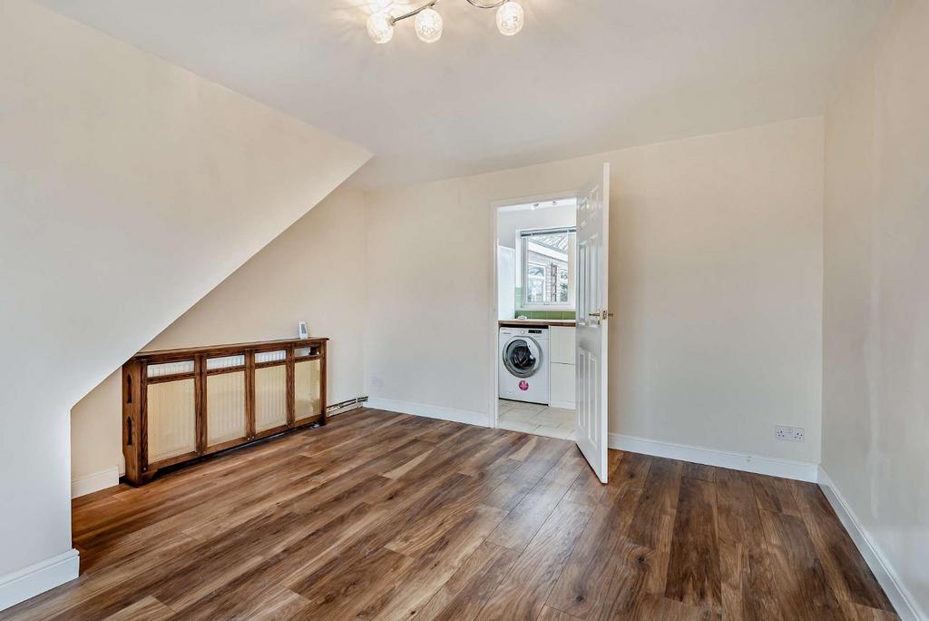 8544135-interior01-800.jpg