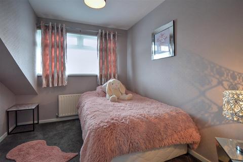 54 Bamburgh Drive, Pegswood, Morpeth, NE61 6TT