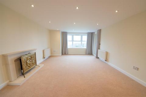 3 bedroom apartment to rent - Manor Fields, Southborough, Tunbridge Wells