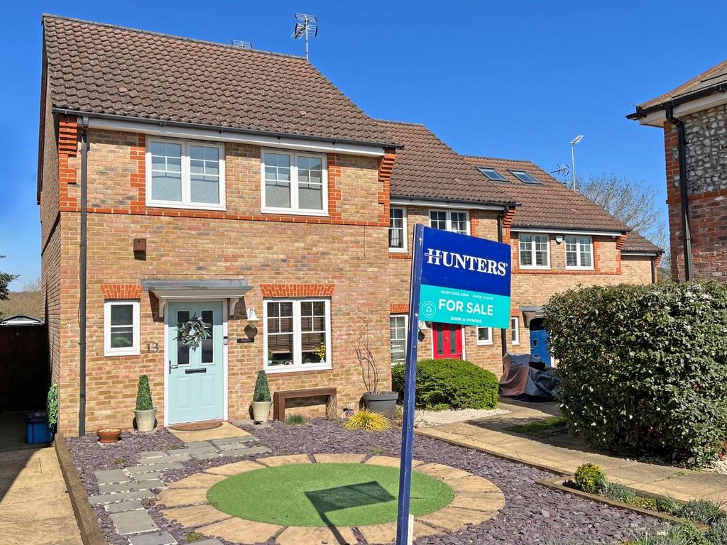 Knebworth Gate, Stevenage 2 bed semidetached house for sale £360,000