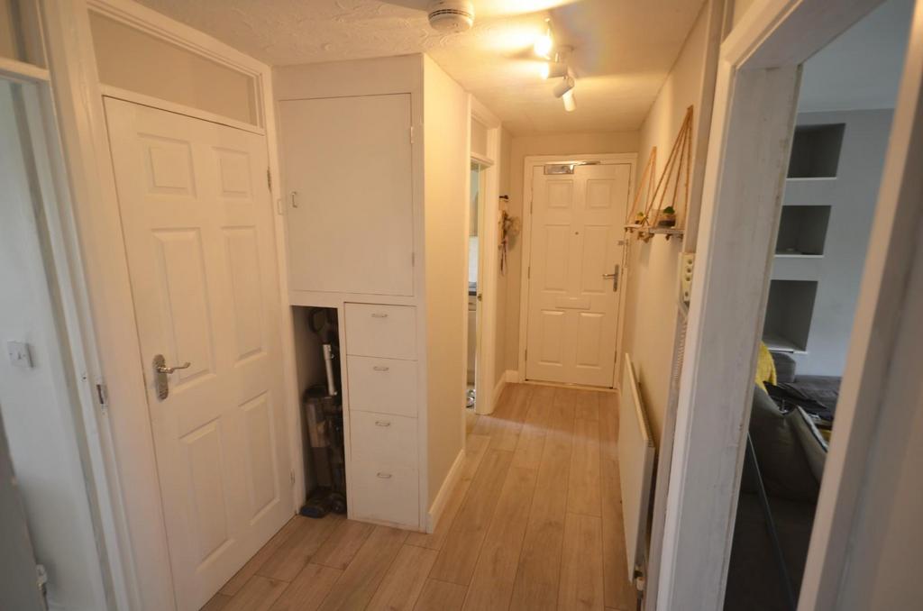 Hallway .jpg