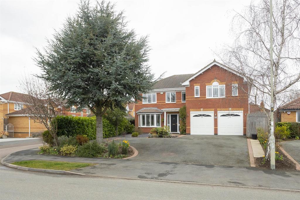 Alvington Way, Market Harborough 5 bed detached house £655,000