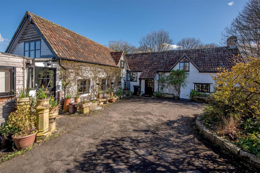 Horton & Broadway, Ilminster 3 bed detached house for sale £550,000