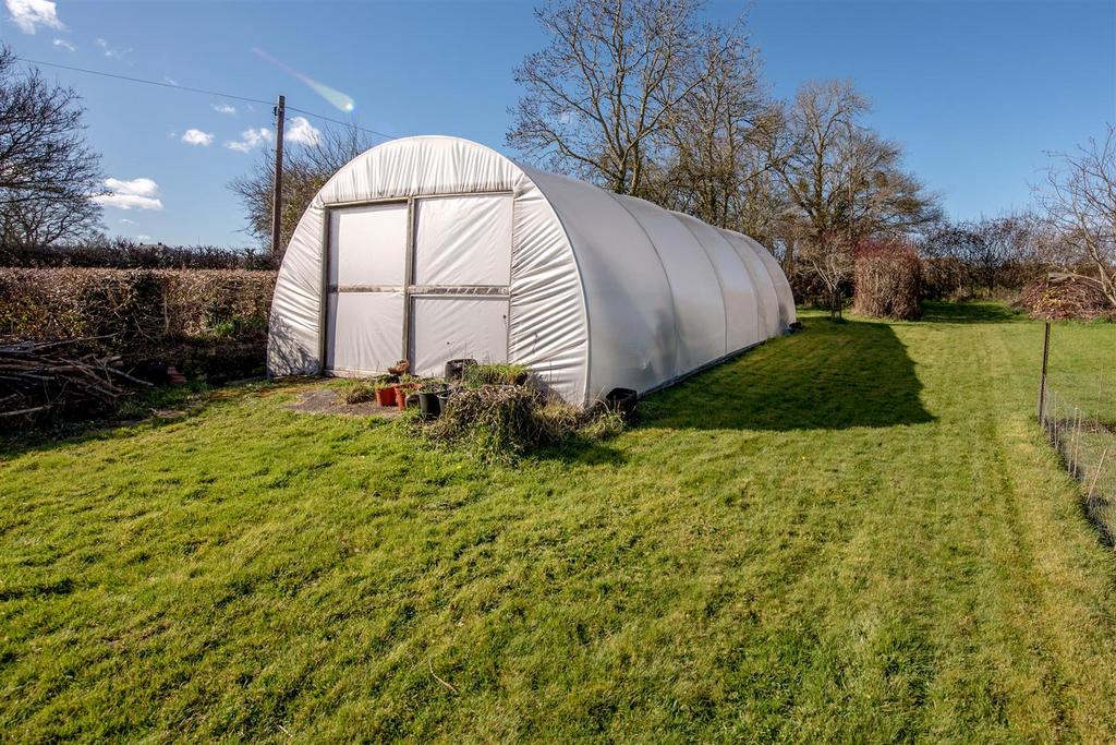 Poly Tunnel