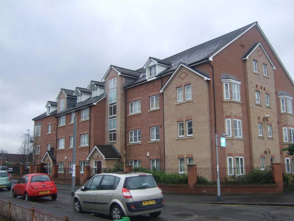 Kingsburn Court, M19 2 bed flat £850 pcm (£196 pw)