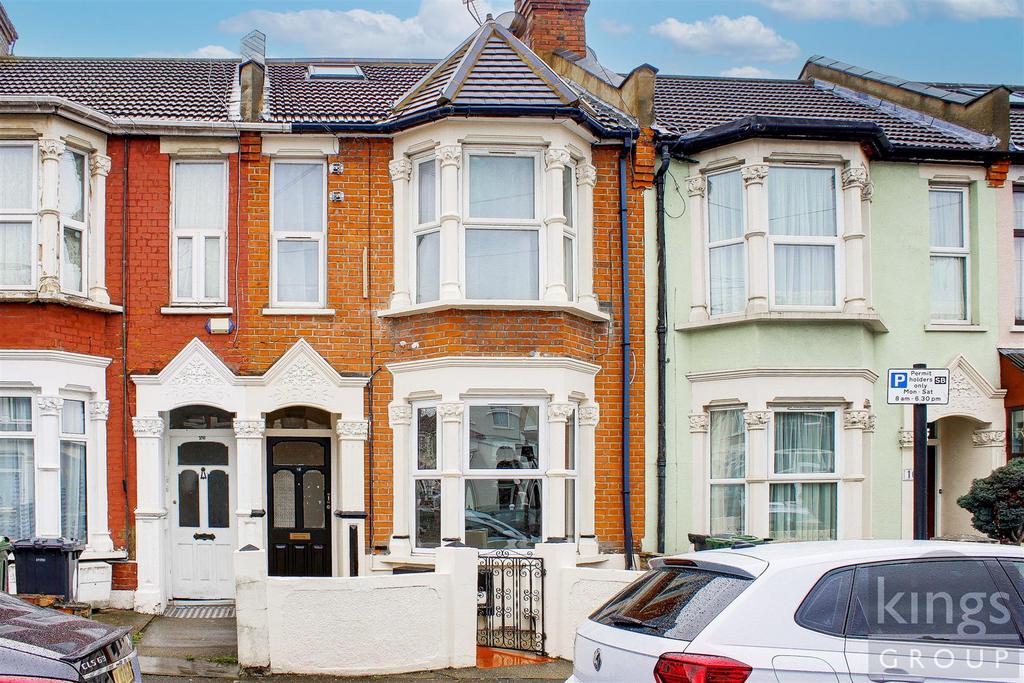 Belmont Park Road, London 2 bed flat for sale £375,000