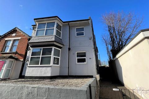 1 bedroom ground floor flat to rent - Cranleigh Drive, Leigh-On-Sea