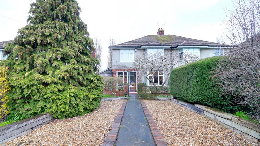 Bath Road, Keynsham, Bristol 3 bed semidetached house £480,000