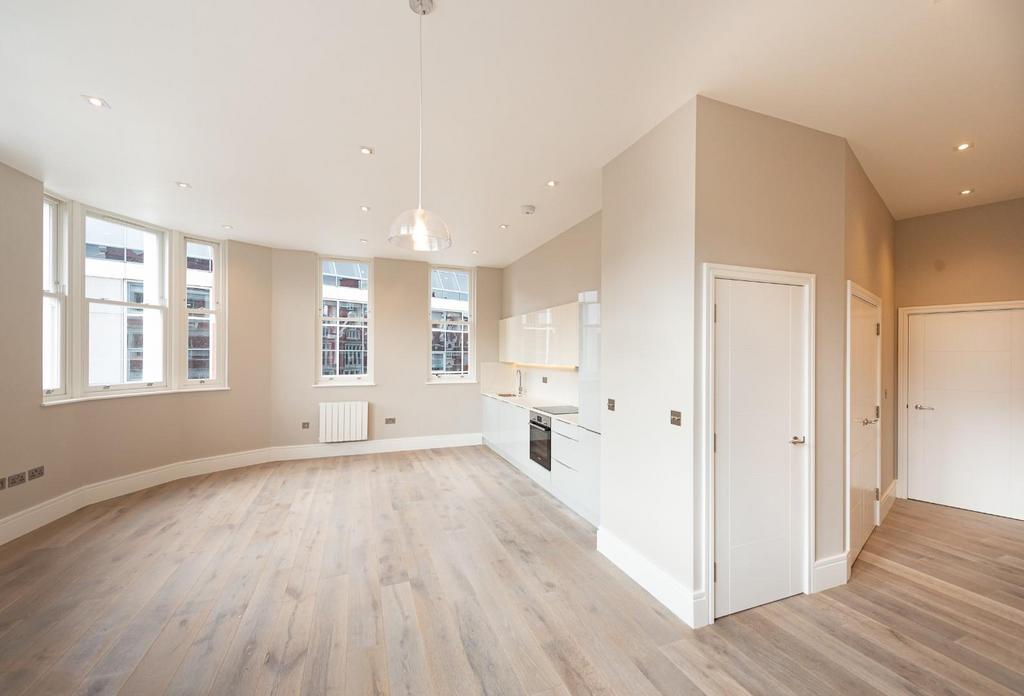 Kitchen lounge and entrance