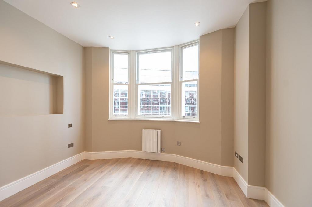 Bedroom #1