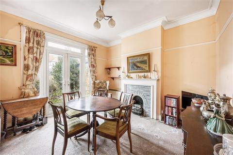 26 Camborne Avenue, London, W13 9QZ