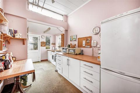 26 Camborne Avenue, London, W13 9QZ