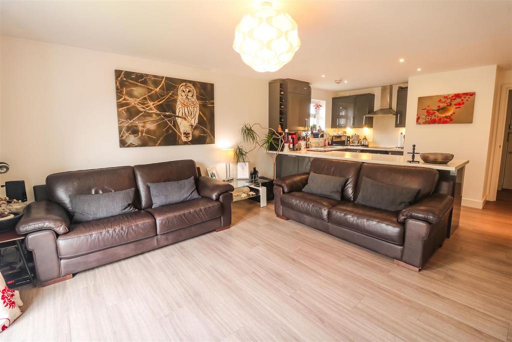 Orchard Apartments, Linford End, Harlow 2 bed apartment £300,000