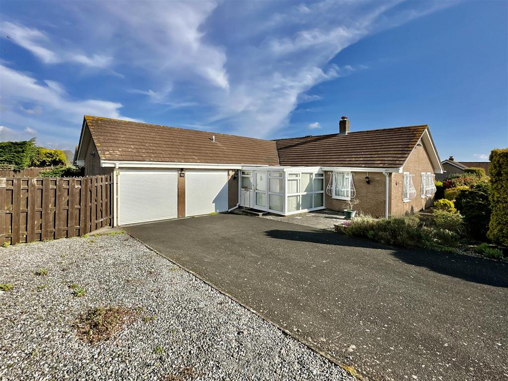 Summercourt Way, Brixham 3 bed detached bungalow for sale £499,950