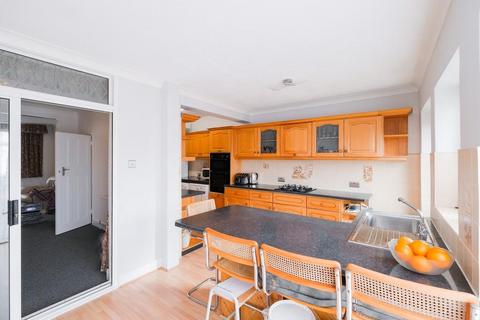 56 Abbotts Crescent, London, E4 9SB
