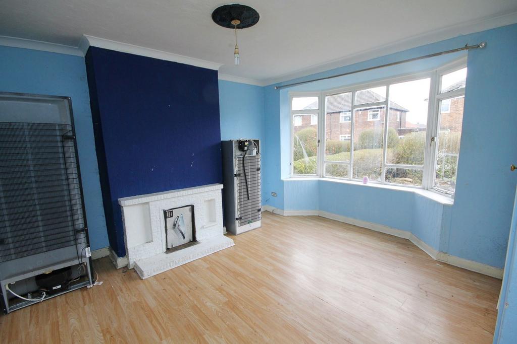 Dixon Avenue, NewtonleWillows, WA12 2 bed semidetached house for