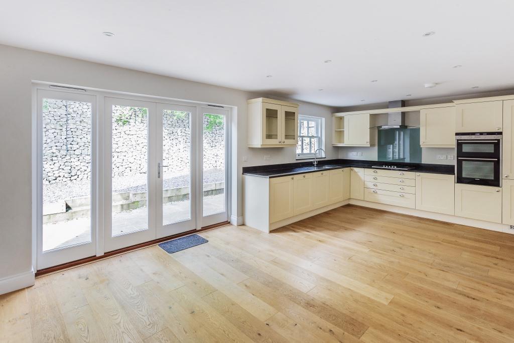 VINCENT LANE, DORKING, RH4 3 bed detached house £699,950