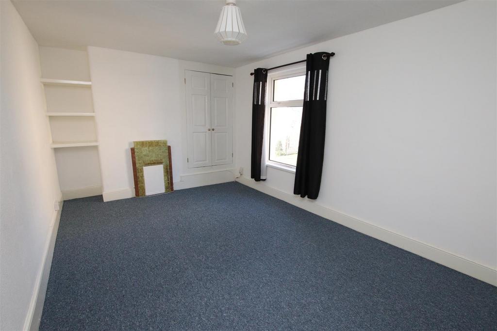 Bedroom 1.JPG