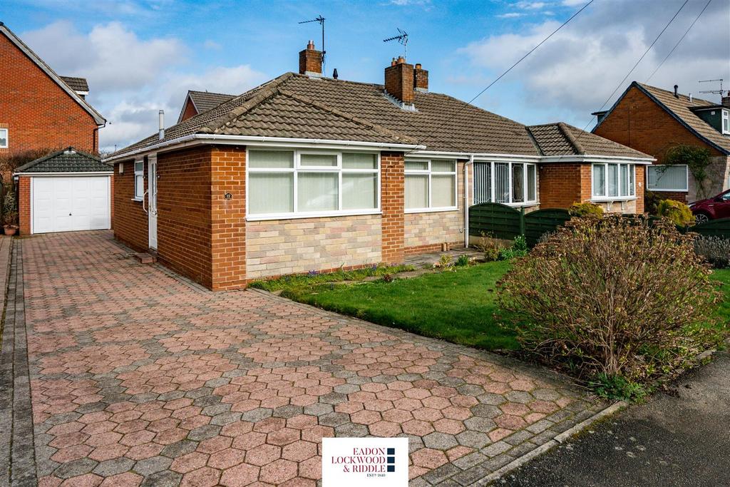 St. Albans Way, Wickersley, Rotherham 2 bed semidetached bungalow for