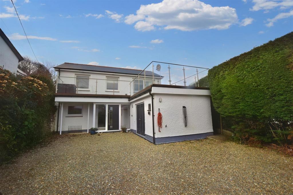 Cwm yr Eglwys 4 bed detached house for sale £700,000