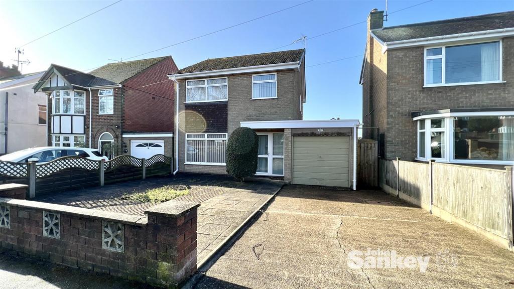 Southwell Road East, Rainworth, Mansfield 3 bed detached house for sale