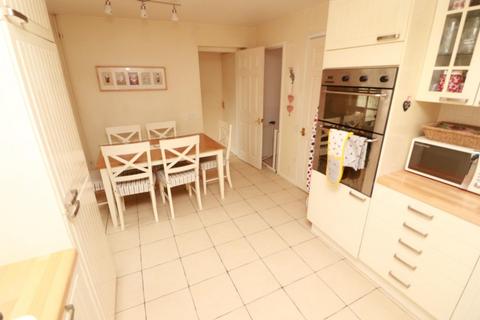 45 The Glen, Yate, Bristol, BS37 5PJ