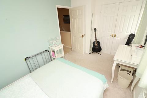 45 The Glen, Yate, Bristol, BS37 5PJ