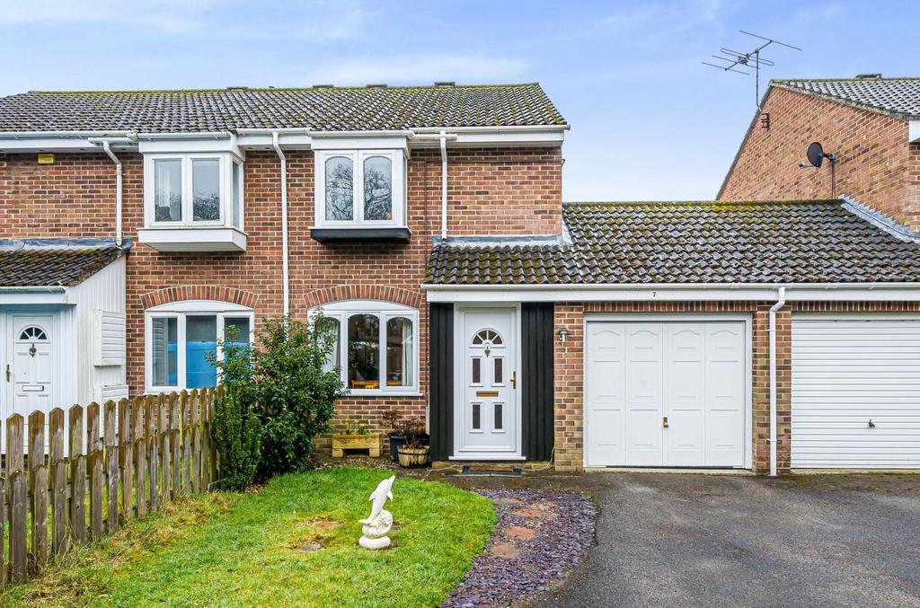 Swanton Gardens, Chandler's Ford 2 bed semidetached house for sale £