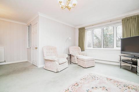 17 Bellington Croft, Shirley, Solihull, B90 4XP