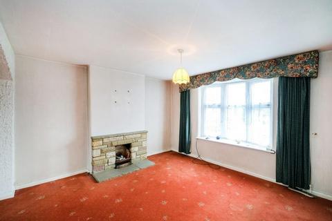 3 bedroom end of terrace house for sale - Rectory Crescent, Wanstead