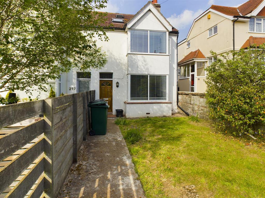 Hartington Road, Brighton 5 bed terraced house £2,968 pcm (£685 pw)