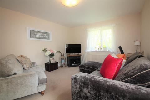 2 bedroom apartment to rent - Kingsleigh Place, Mitcham