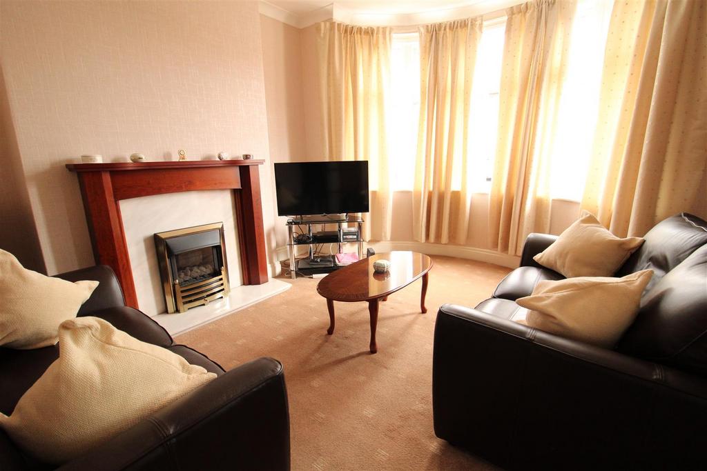 Teal Road, Darlington 3 bed semidetached house for sale £155,000