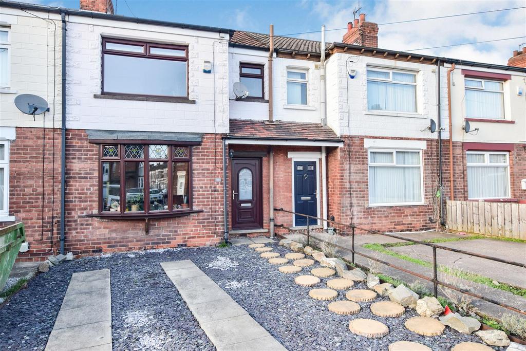 Lynton Avenue, Chanterlands Avenue, Hull 3 bed terraced house £167,000