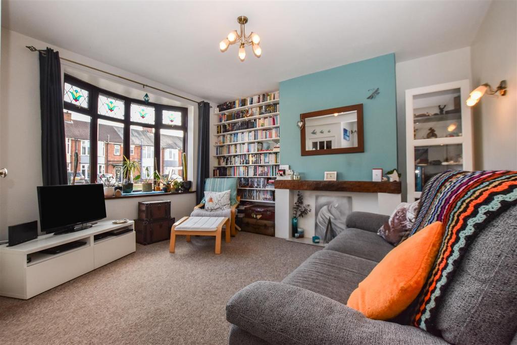 Lynton Avenue, Chanterlands Avenue, Hull 3 bed terraced house £167,000