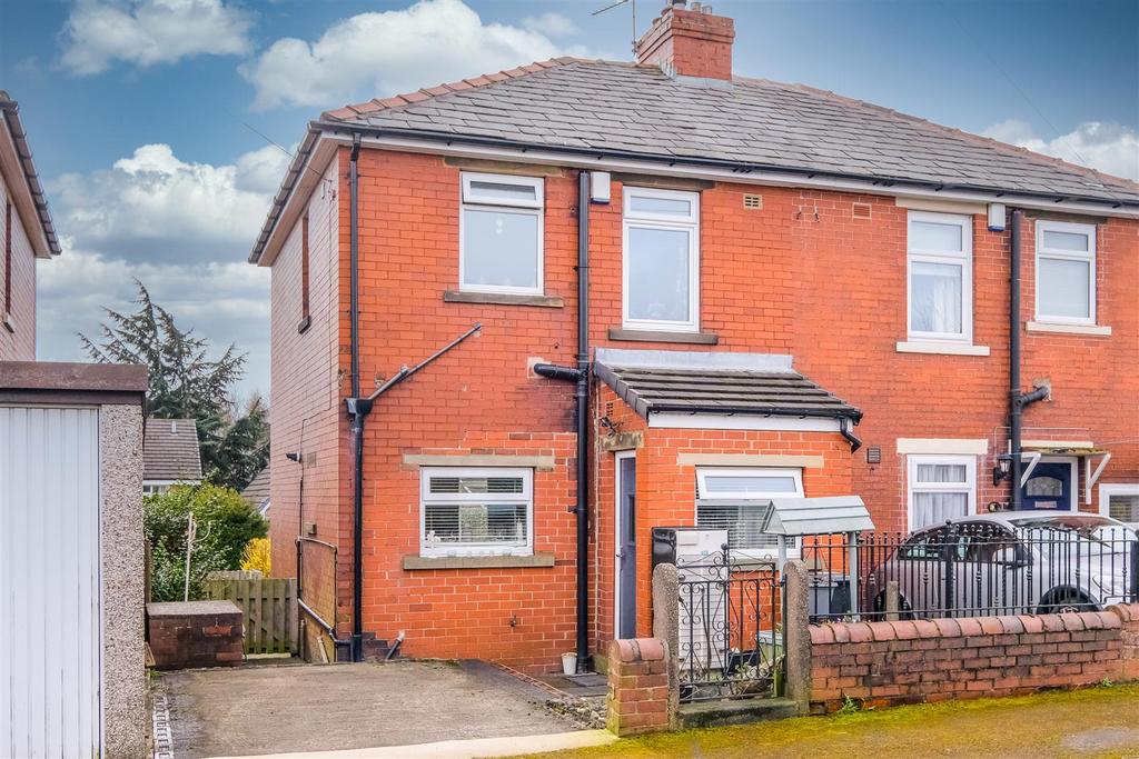 Lindley Moor Road, Huddersfield, HD3 2 bed semidetached house for sale