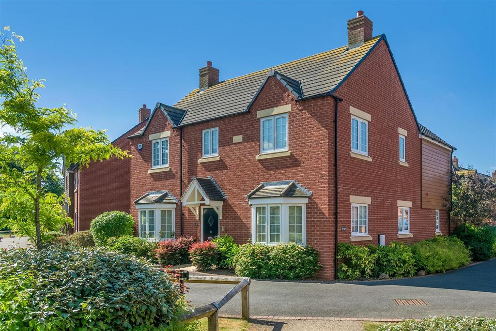 Macaulay Lane, Wellesbourne 4 bed detached house £635,000